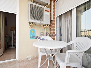 Apartamento con balcón en venta en Puerto de Mazarrón