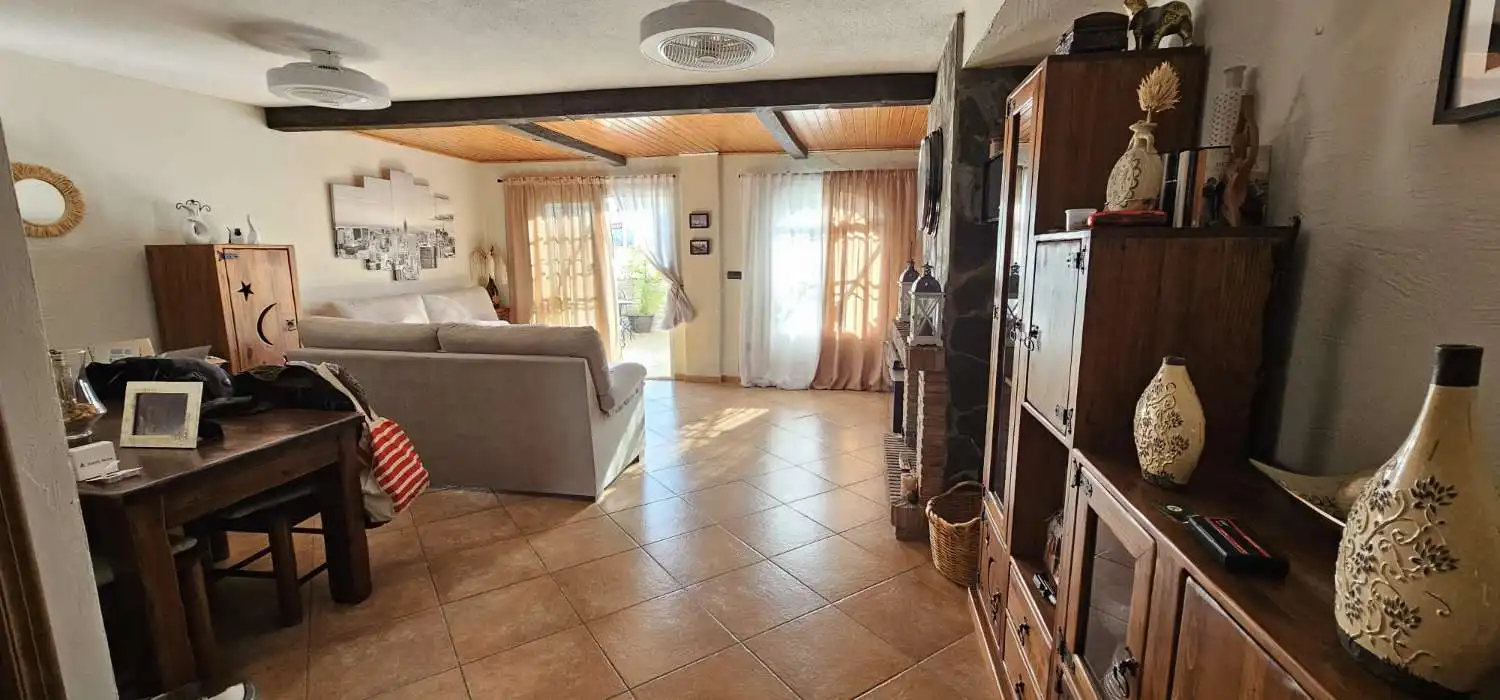 Sala d'estar de Casa o xalet en venda en Alhaurín de la Torre amb Aire condicionat, Calefacció i Terrassa
