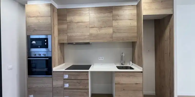 Cocina de Piso en venta en L'Hospitalet de Llobregat con Terraza