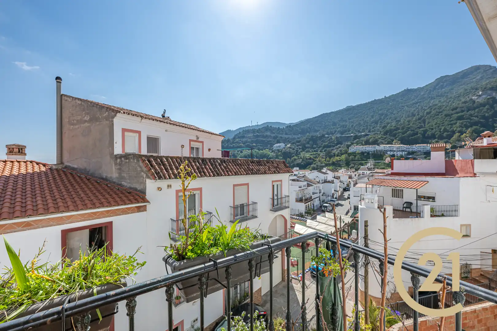 Vista exterior de Ático en venta en Ojén con Parquet, Amueblado y Horno