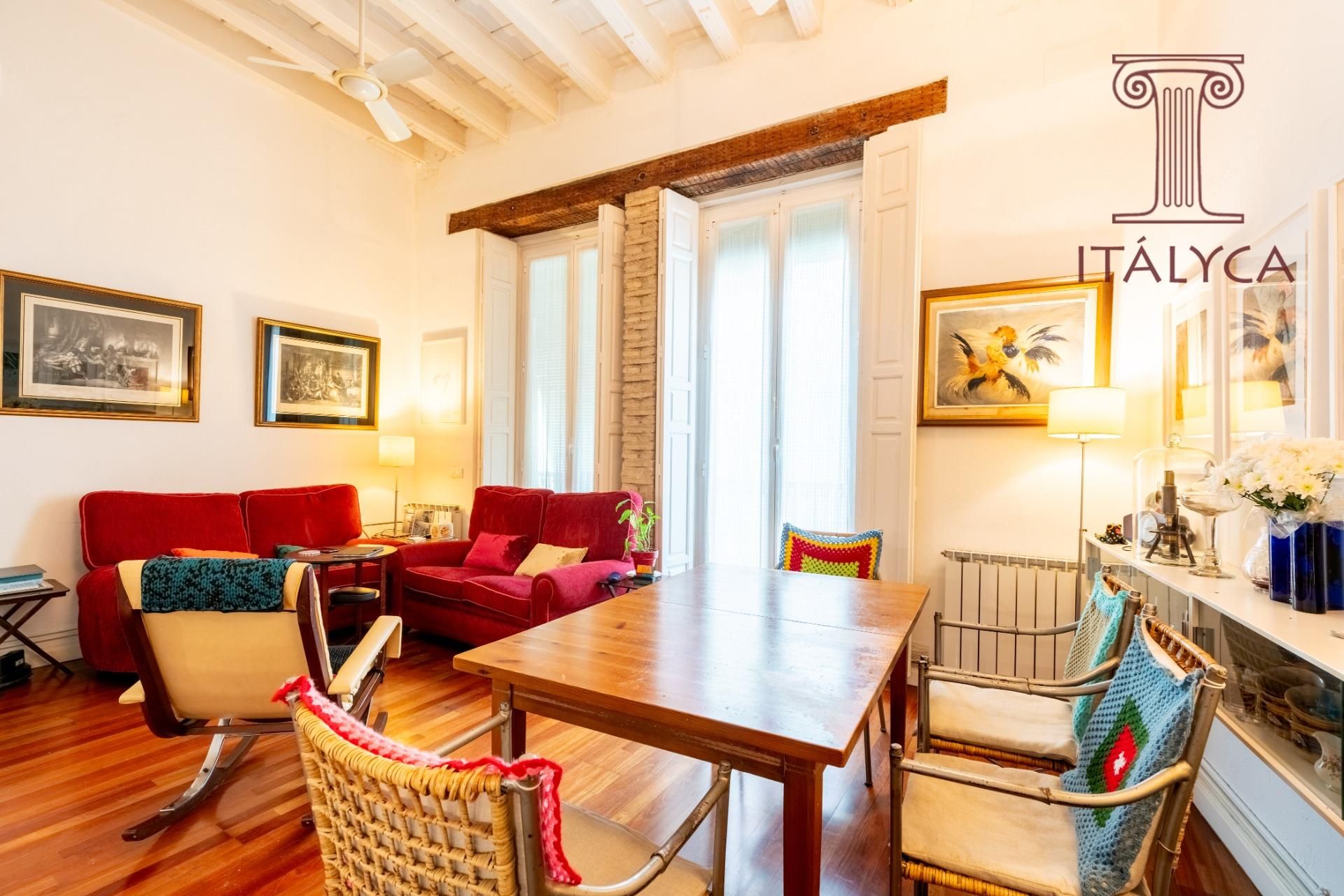 Living room of House or chalet for sale in  Sevilla Capital  with Air Conditioner, Heating and Parquet flooring