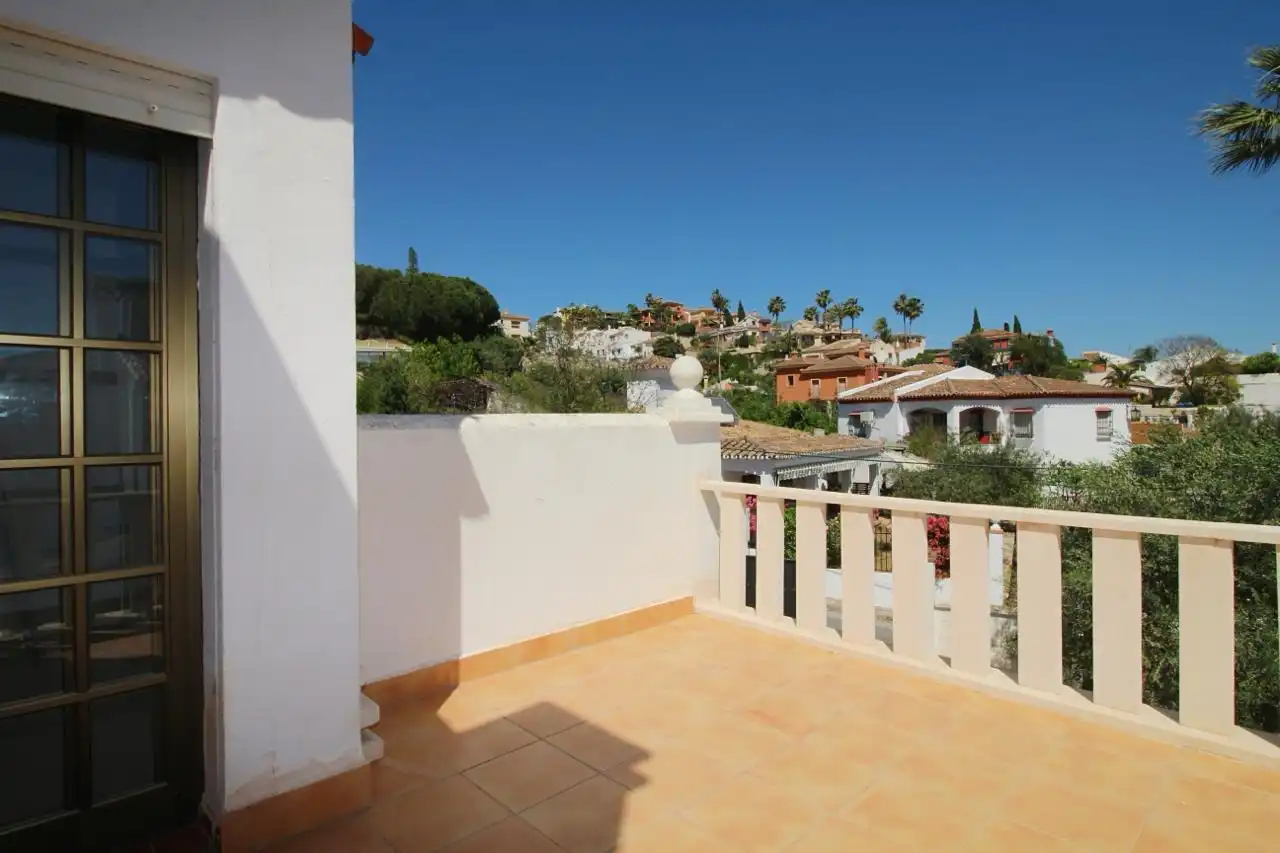 Exterior view of Houses for sale in Coín  with Air Conditioner, Private garden and Terrace