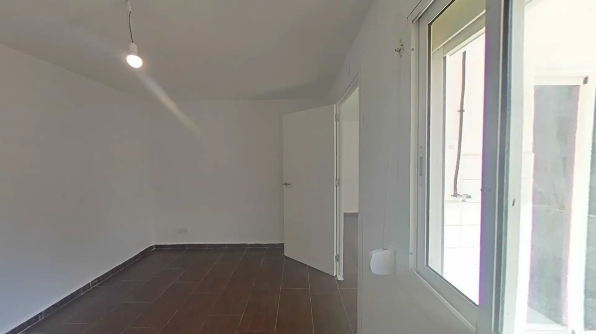 Piso en venta en L'Hospitalet de Llobregat con Balcón