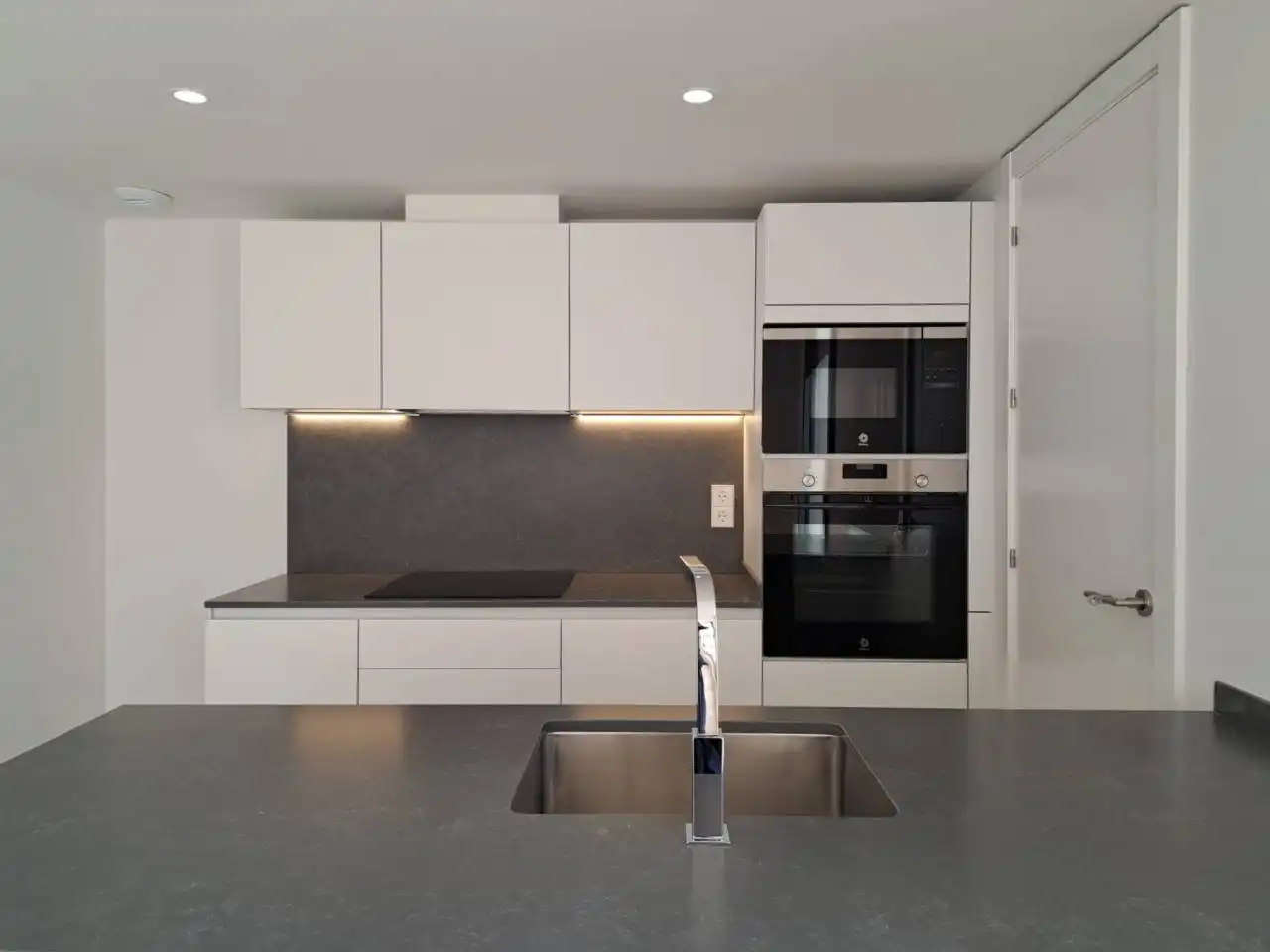 Cocina de Piso de alquiler en Sabadell con Aire acondicionado, Calefacción y Parquet