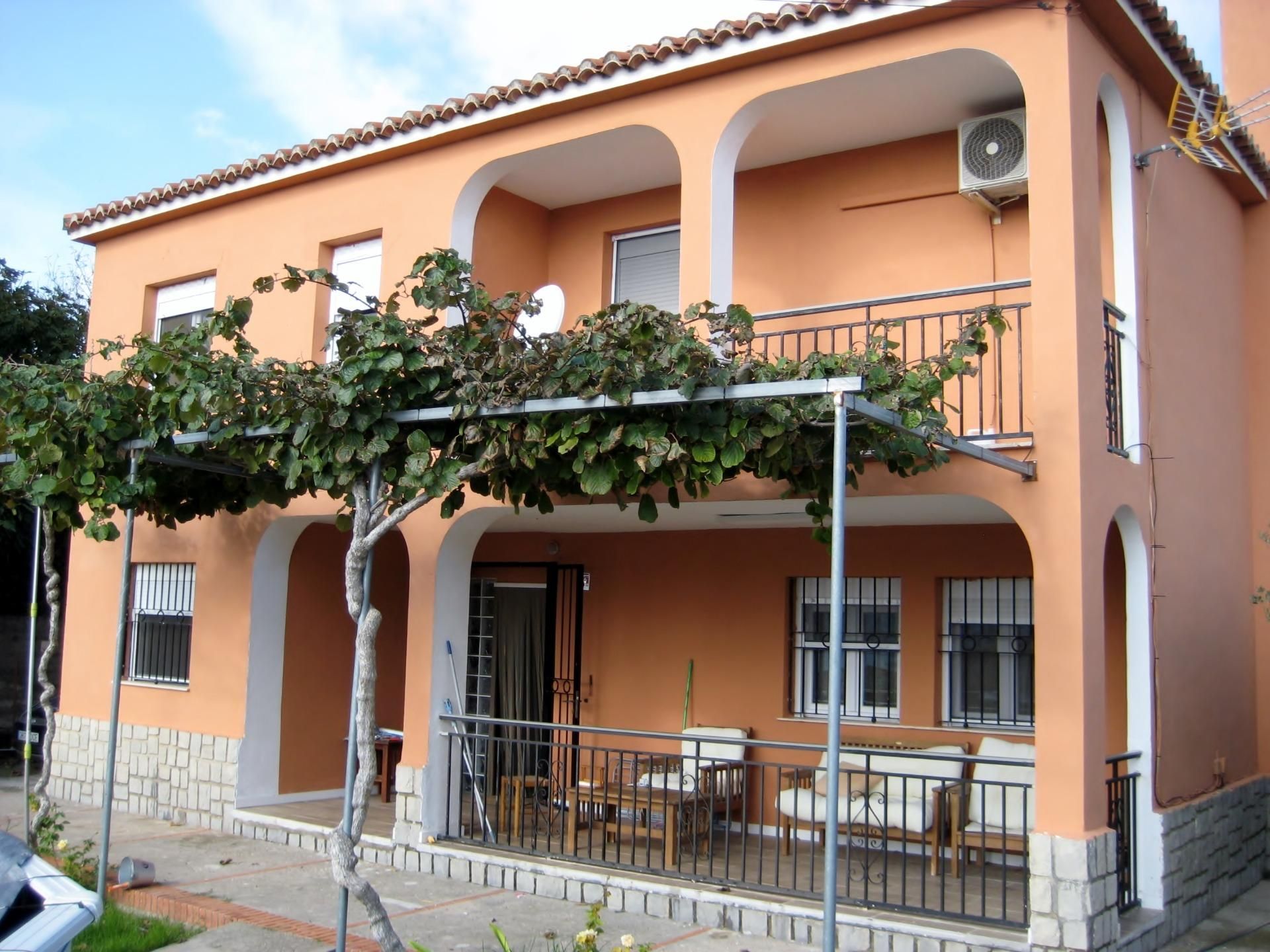 Exterior view of House or chalet for sale in Viver  with Private garden, Terrace and Balcony