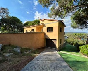 Vista exterior de Casa o xalet en venda en Fogars de la Selva amb Calefacció, Jardí privat i Terrassa