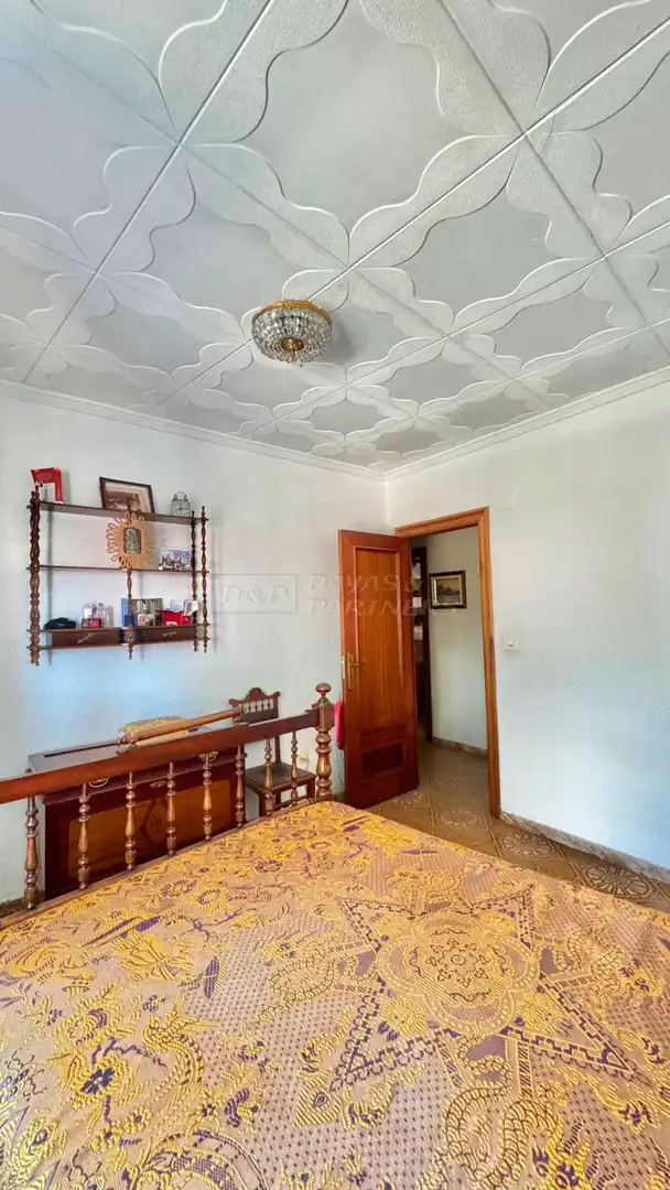 Edificio en venta en El Pinós / Pinoso
