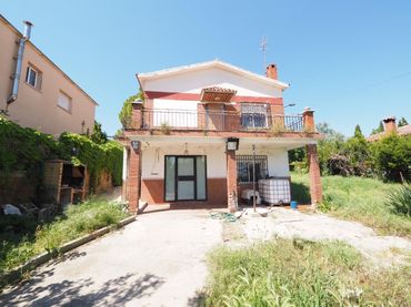 Casa con piscina in vendita a Masquefa