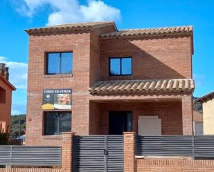 Vista exterior de Casa o xalet en venda en Cànoves I Samalús amb Aire condicionat, Calefacció i Jardí privat