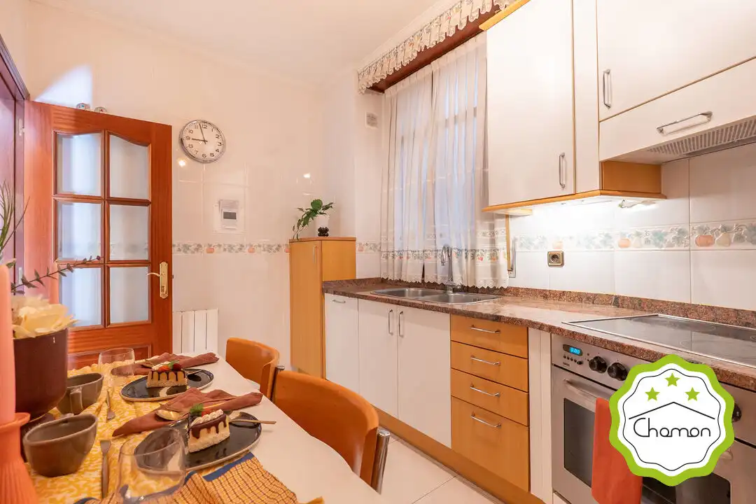 Cocina de Piso en venta en Bilbao  con Calefacción y Balcón