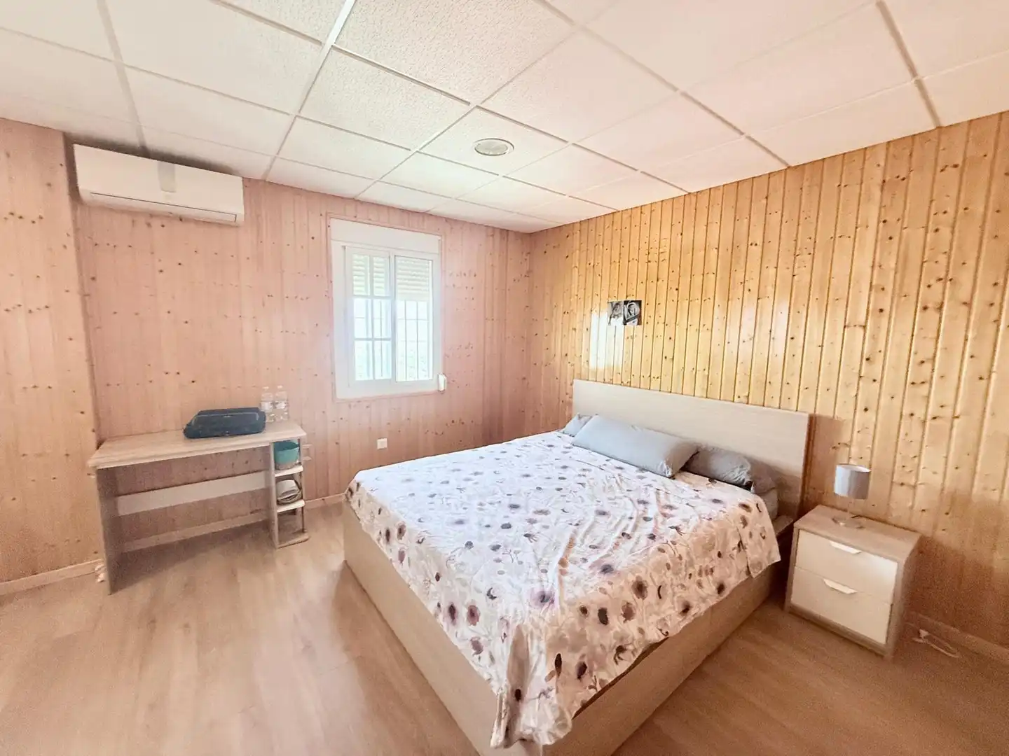 Casa aparellada amb jardí en venda a Calle QUITAPENAS, imagen 25