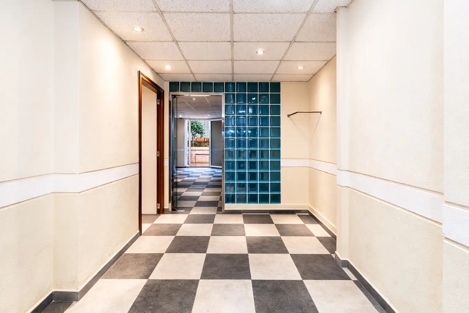 Study for sale in Barcelona  with Heating, Terrace and Oven