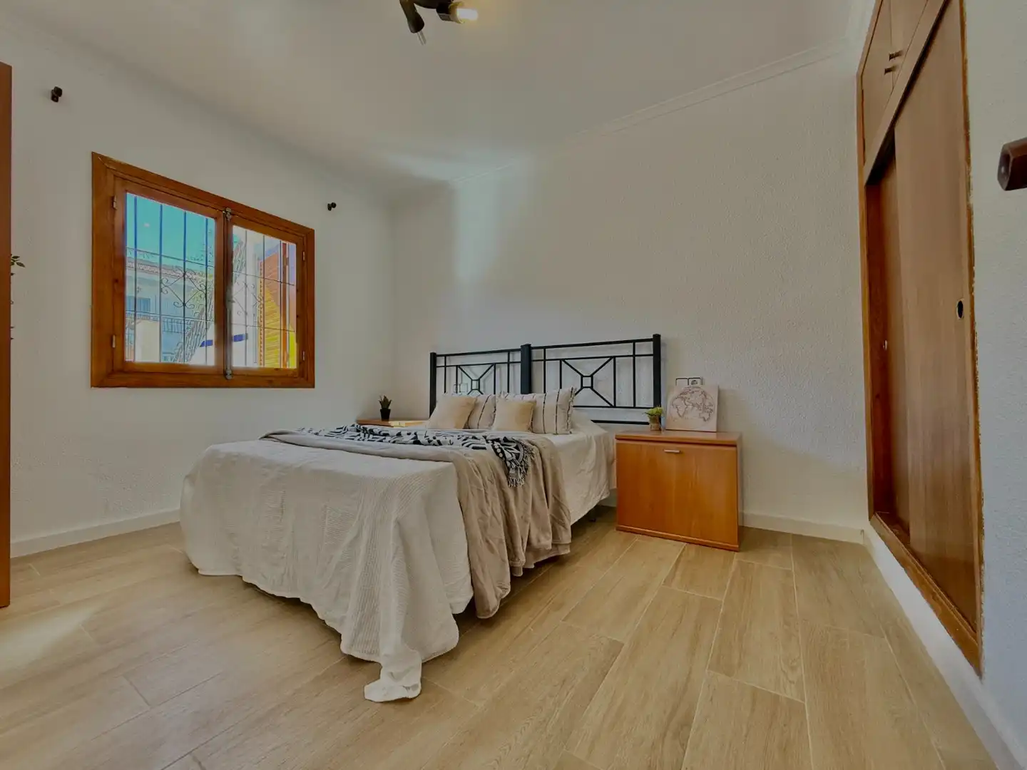 Dormitori de Casa o xalet en venda en San Pedro del Pinatar amb Jardí privat, Terrassa i Traster