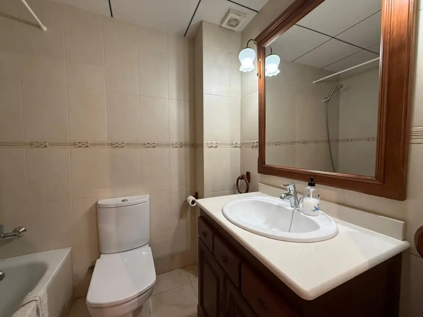 Bathroom of Flat for sale in Sant Pere de Ribes  with Air Conditioner, Heating and Terrace