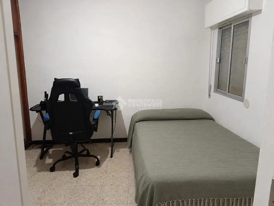 Habitación de Piso en venta en Sevilla