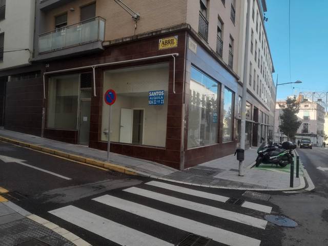 Local comercial en Alquiler en Calle Prim en Casco Antiguo