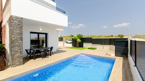 Foto 3 de Piso en venta en Calle Melocotonero, Desamparados - Hurchillo - Torremendo, Alicante