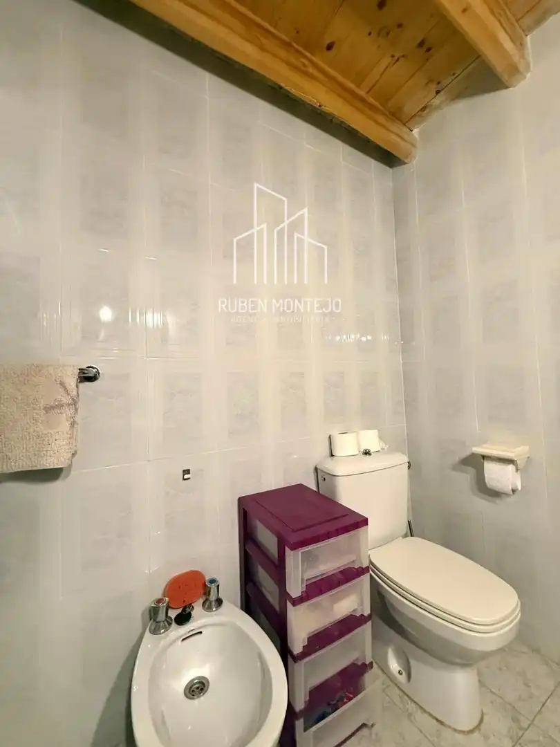 Bathroom of Houses for sale in Topas  with Private garden and Furnished