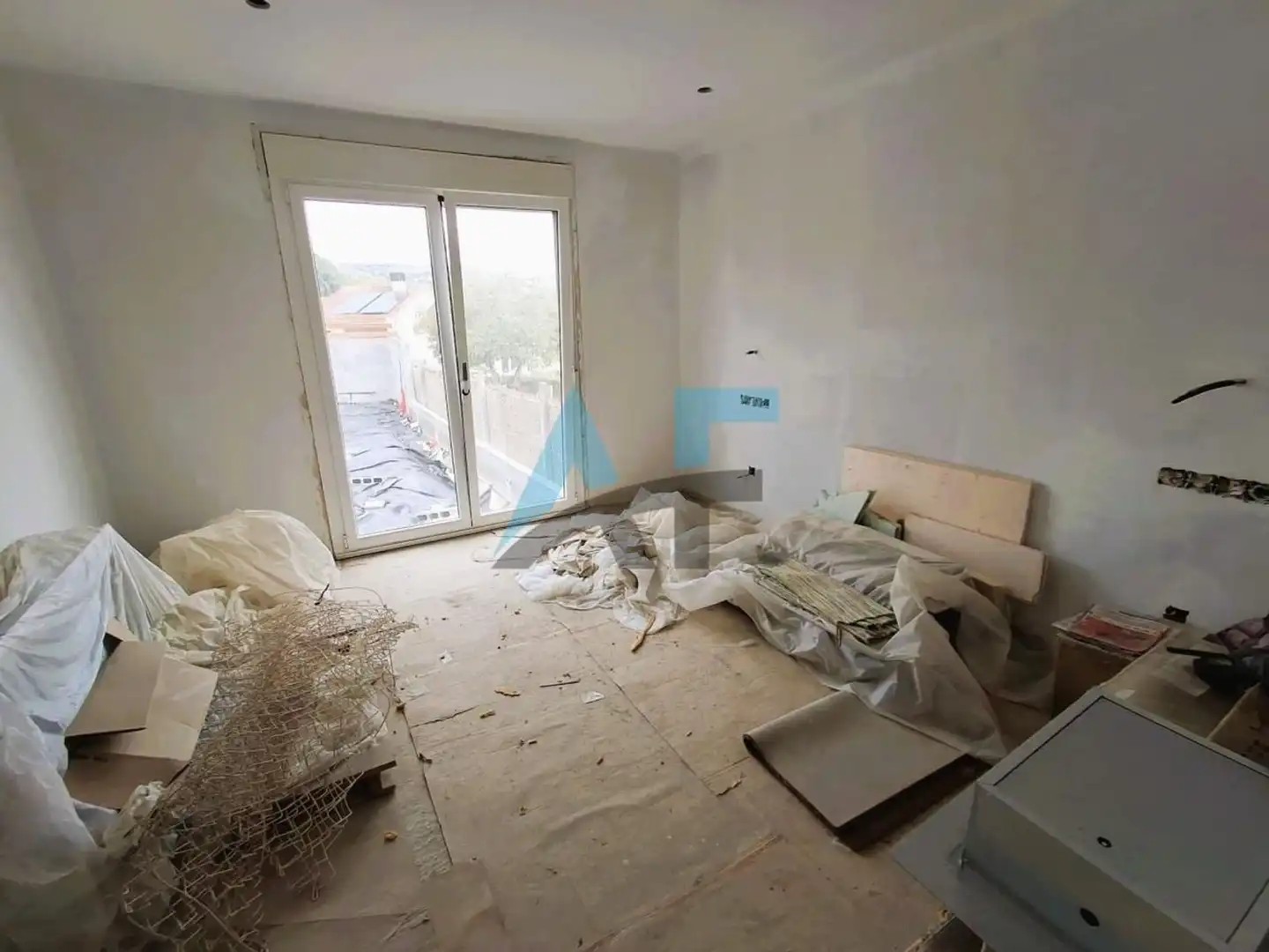 Dormitori de Casa o xalet en venda en Ourense Capital  amb Jardí privat, Terrassa i Traster