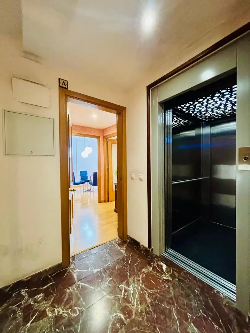 Piso en venta en Girona con Aire acondicionado, Calefacción y Parquet