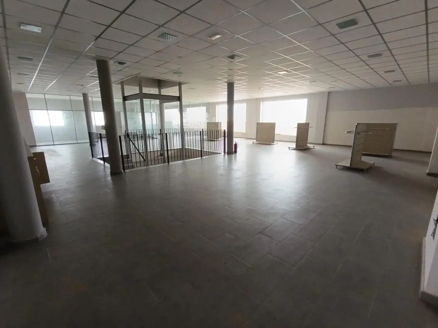 Industrial building for sale in Calle Peral 10, imagen 13