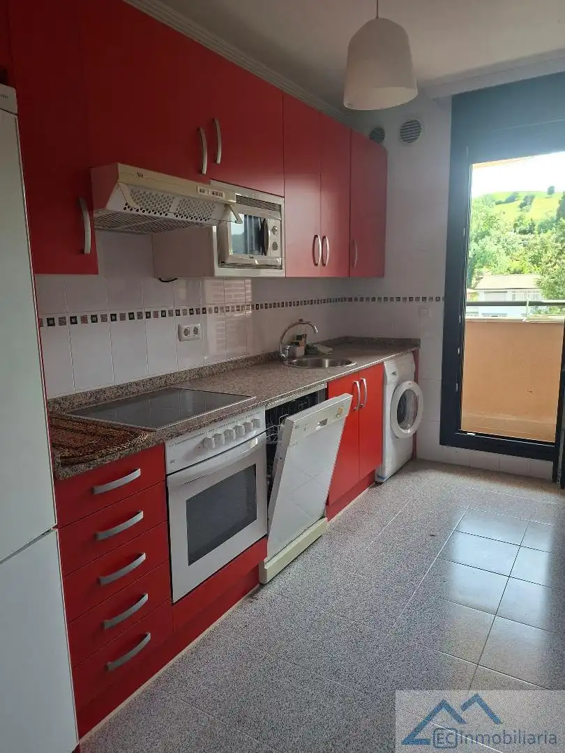 Cuina de Pis en venda en Ramales de la Victoria amb Calefacció, Parquet i Traster