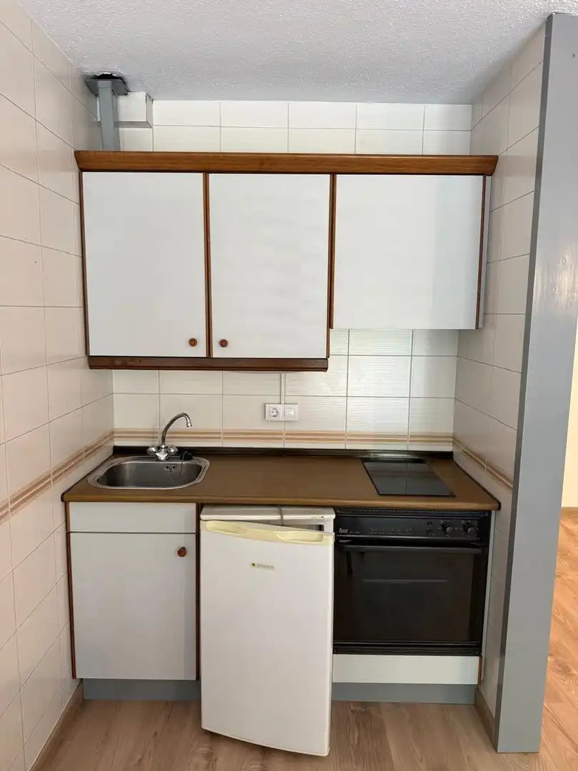 Cocina de Estudio de alquiler en Canillo con Calefacción, Terraza y Amueblado
