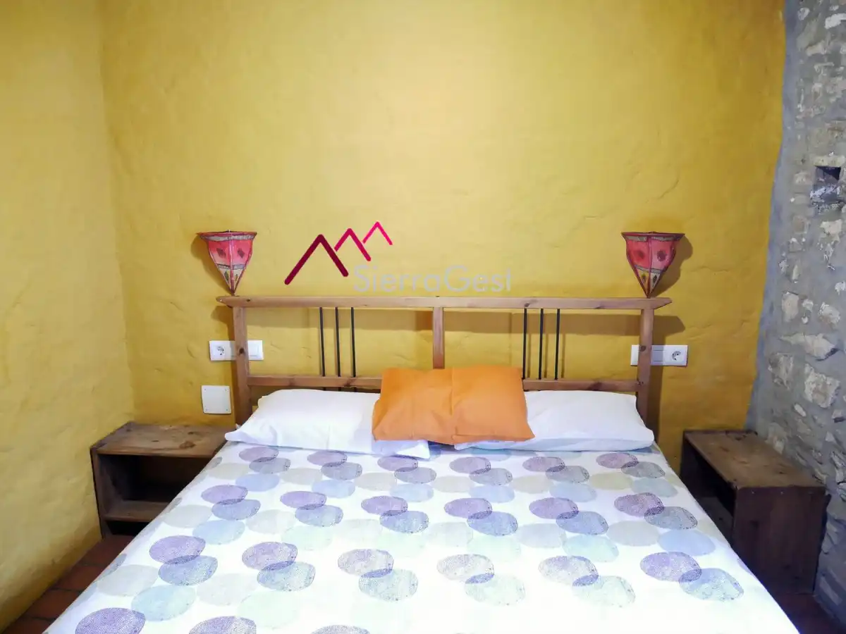 Habitación de Edificio en venta en Ubrique