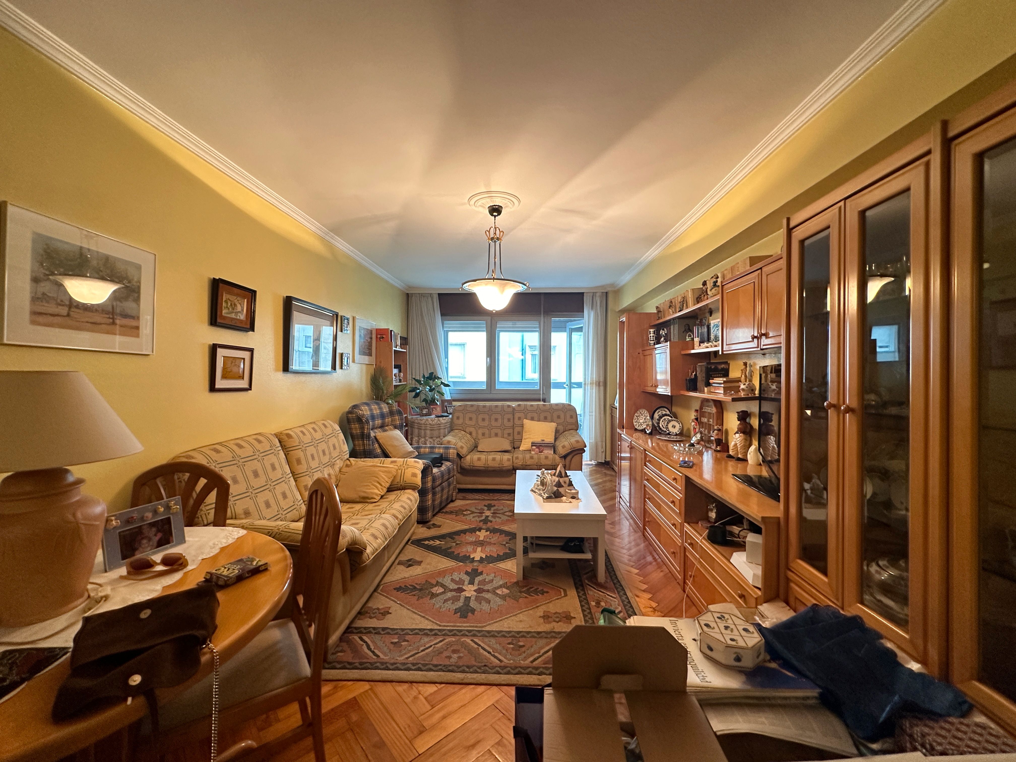 Sala de estar de Piso en venta en Vigo  con Calefacción, Amueblado y Horno