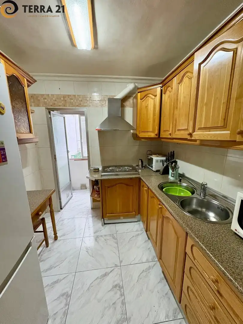 Kitchen of Flat for sale in Jaén  with Balcony