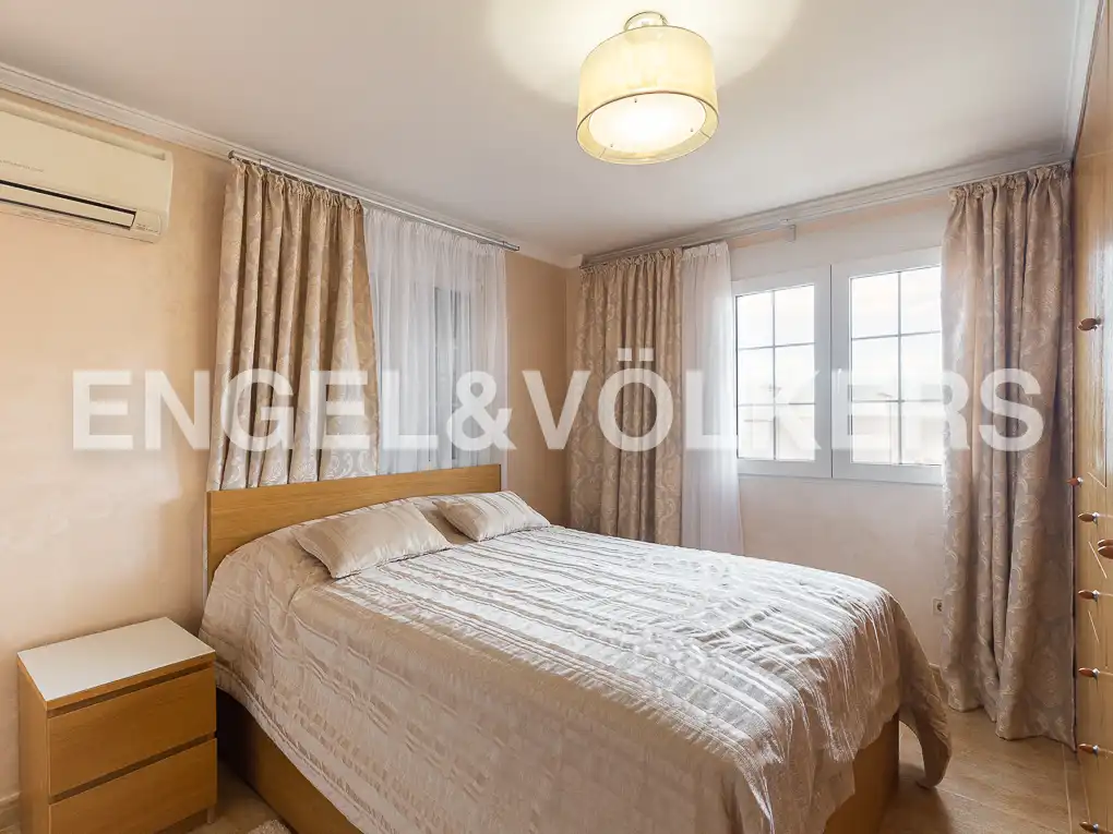 Bedroom of Houses for sale in Cullera  with Air Conditioner, Heating and Private garden