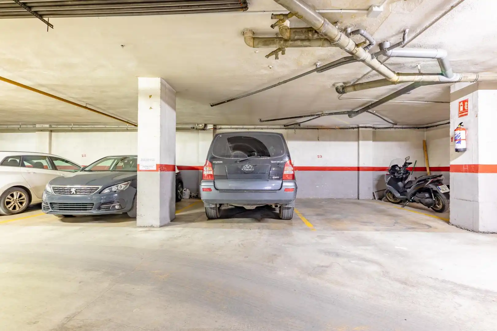 Parking de Piso en venta en Valencia con Trastero, Balcón y Alarma