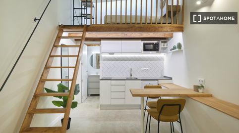 Foto 5 de Piso de alquiler en El Raval, Barcelona Capital