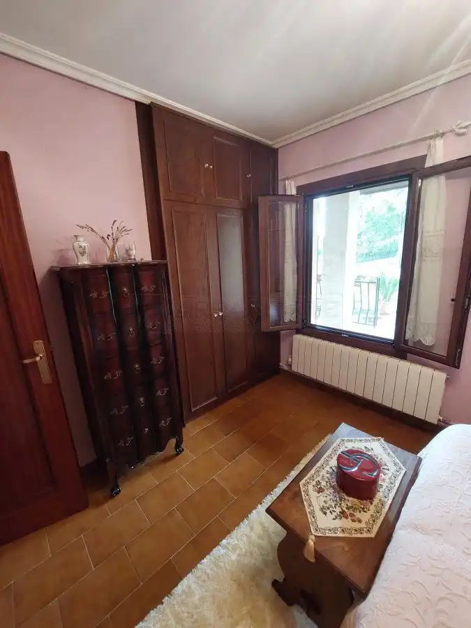 Casa con piscina en venta en Condado de Treviño, imagen 37