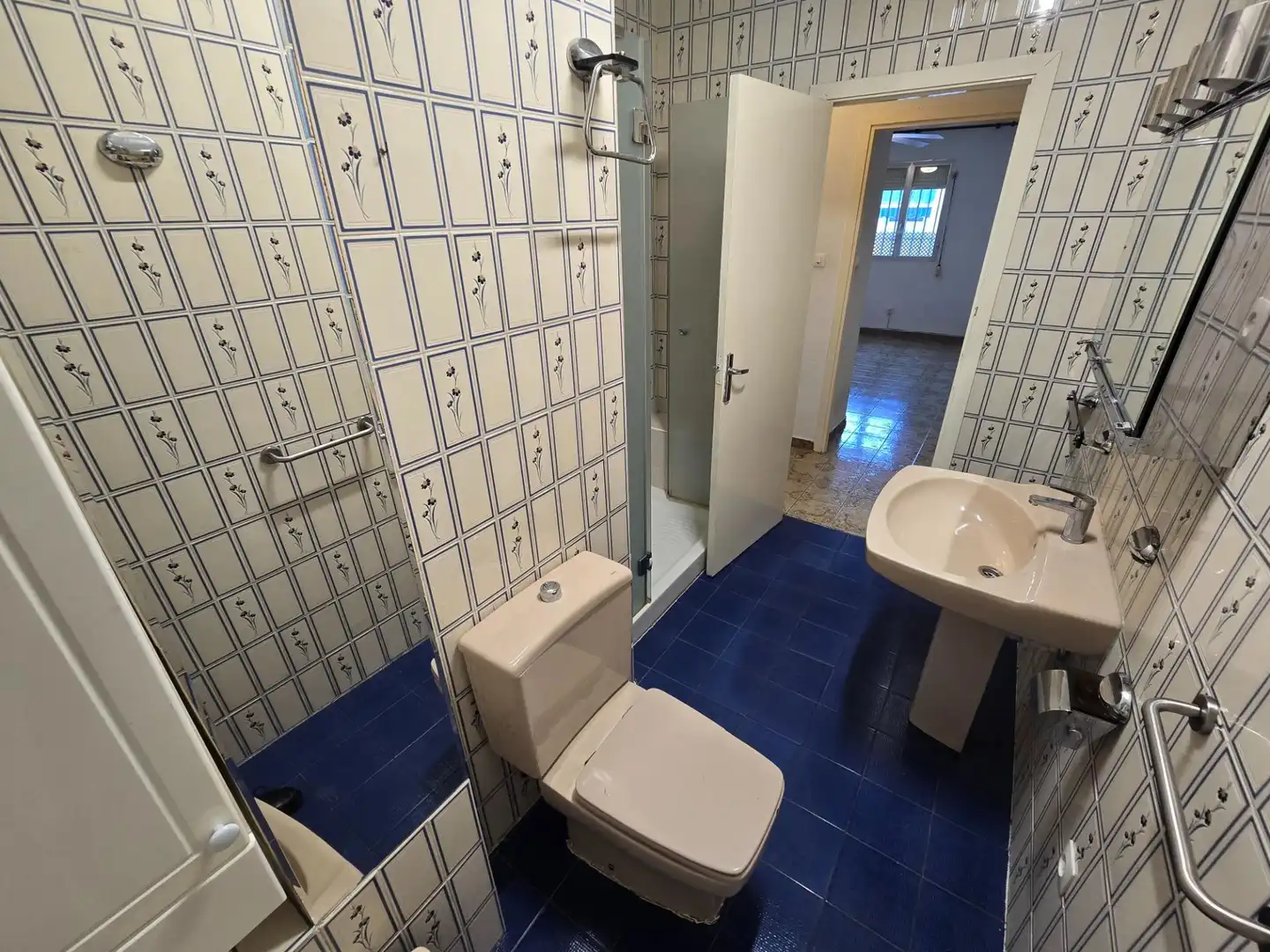 Baño de Piso en venta en Córdoba con Aire acondicionado, Calefacción y Terraza