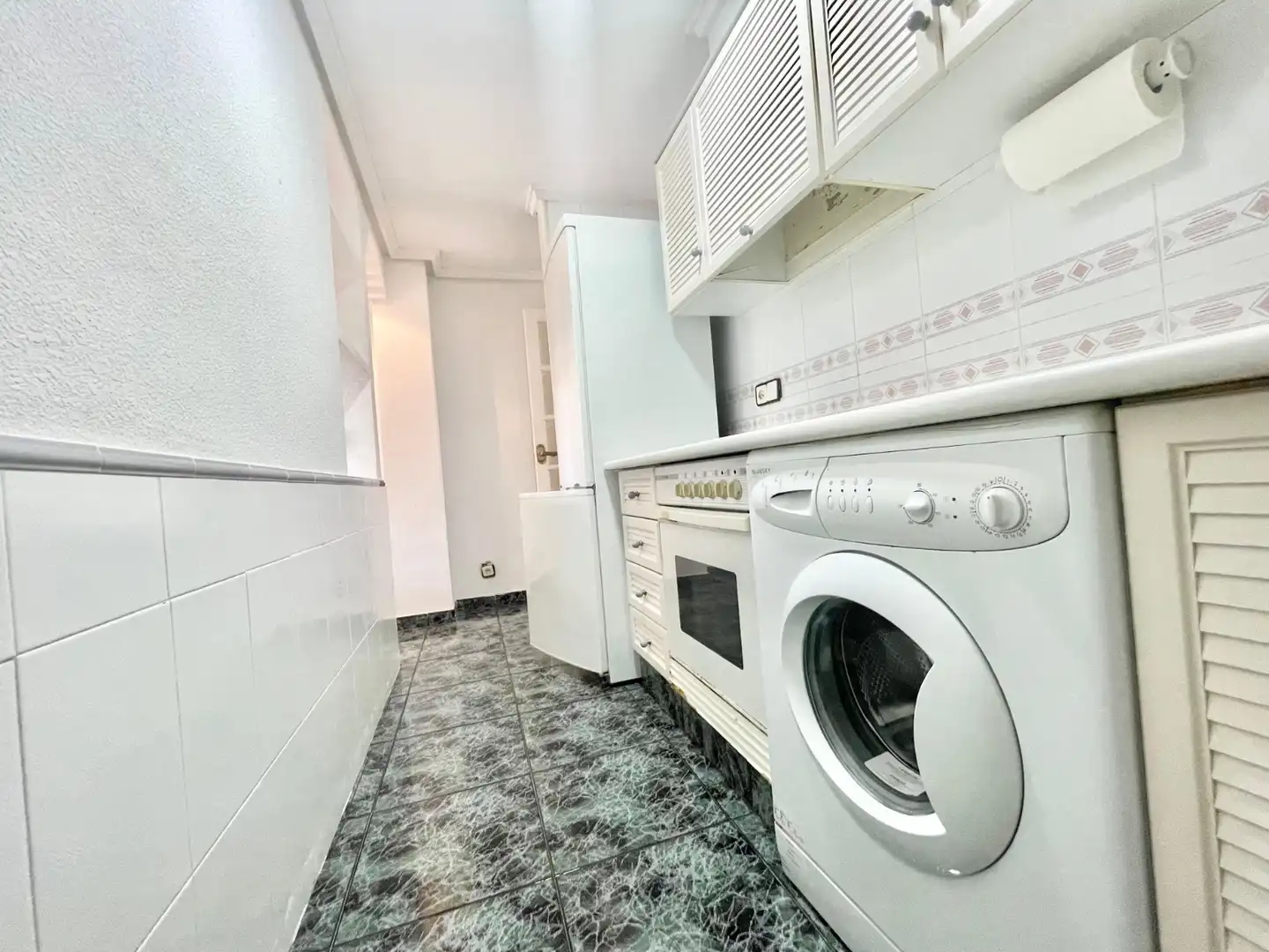 Apartment with pool to rent in Playa de los Locos, imagen 6