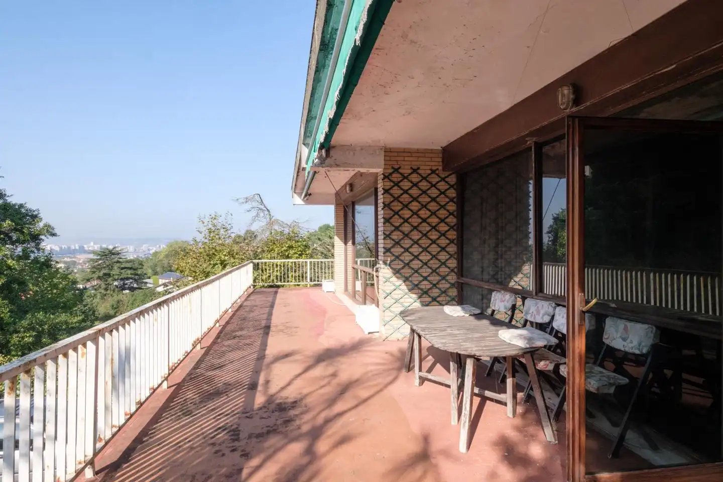 Terrassa de Casa o xalet en venda en Gijón  amb Jardí privat i Terrassa