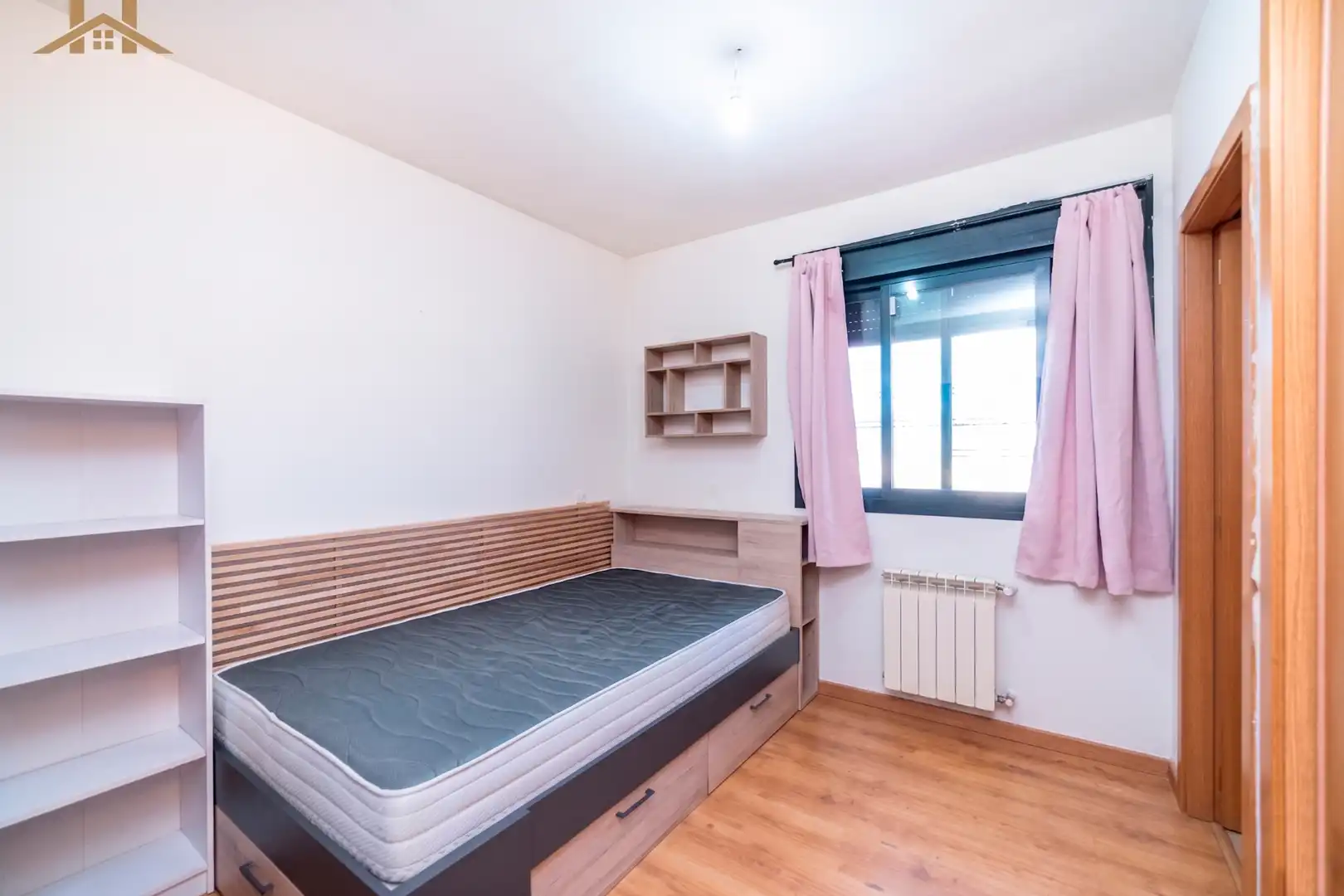 Bedroom of Ground floor for sale in Navalcarnero  with Heating, Private garden and Parquet flooring