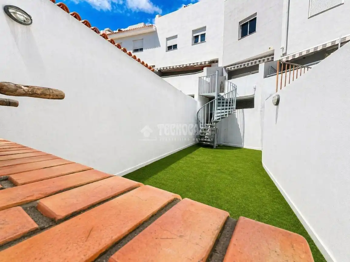 Casa adosada en venta en Igueste de Candelaria