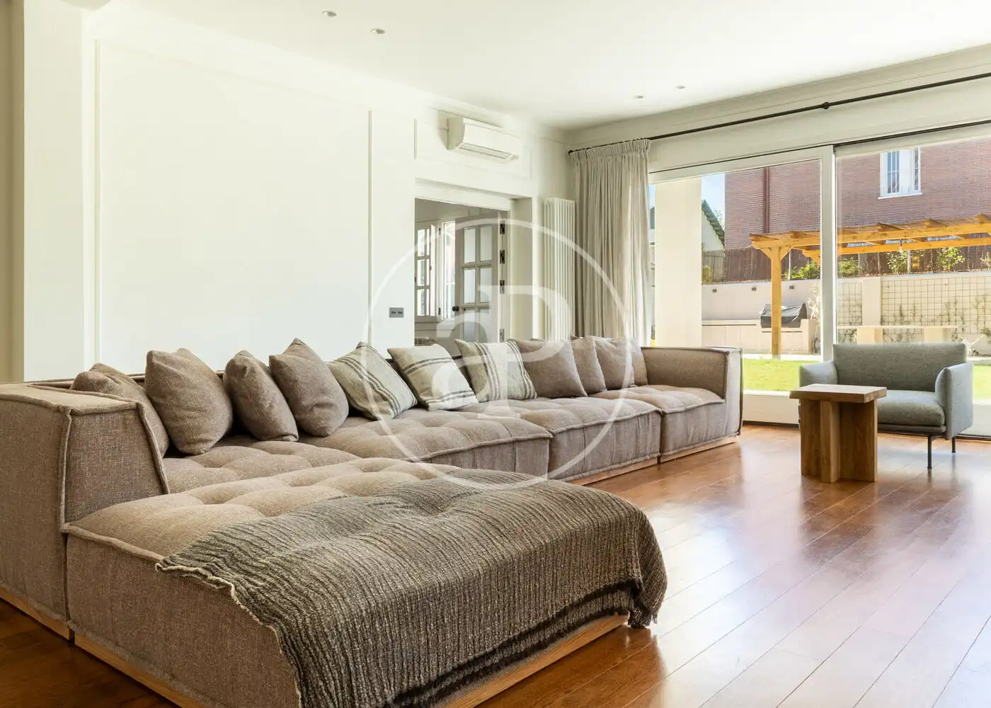 Sala de estar de Casa o chalet de alquiler en Madrid con Aire acondicionado, Calefacción y Jardín privado