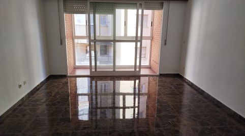 Foto 2 de Piso en venta en Industria, Albacete Capital