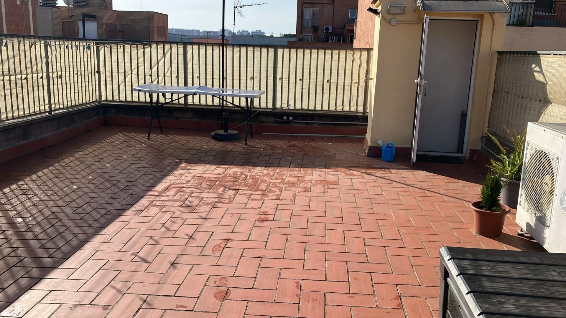 Terrassa de Àtic en venda en  Barcelona Capital amb Parquet, Terrassa i Balcó