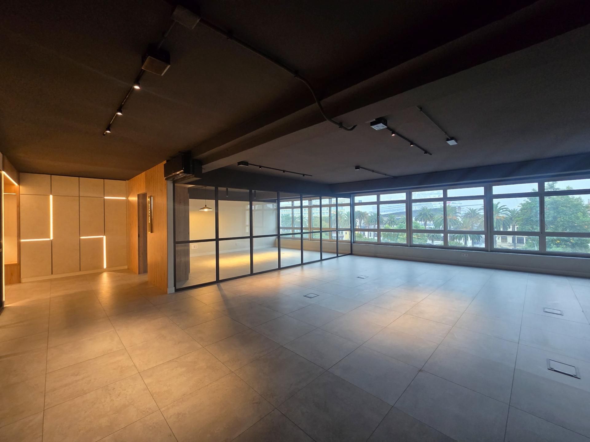 Office for sale in A Coruña Capital 