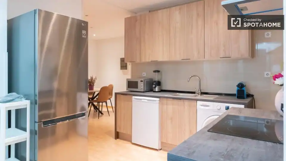 Kitchen of Flat for rent in Madrid  with Air Conditioner, Heating and Furnished