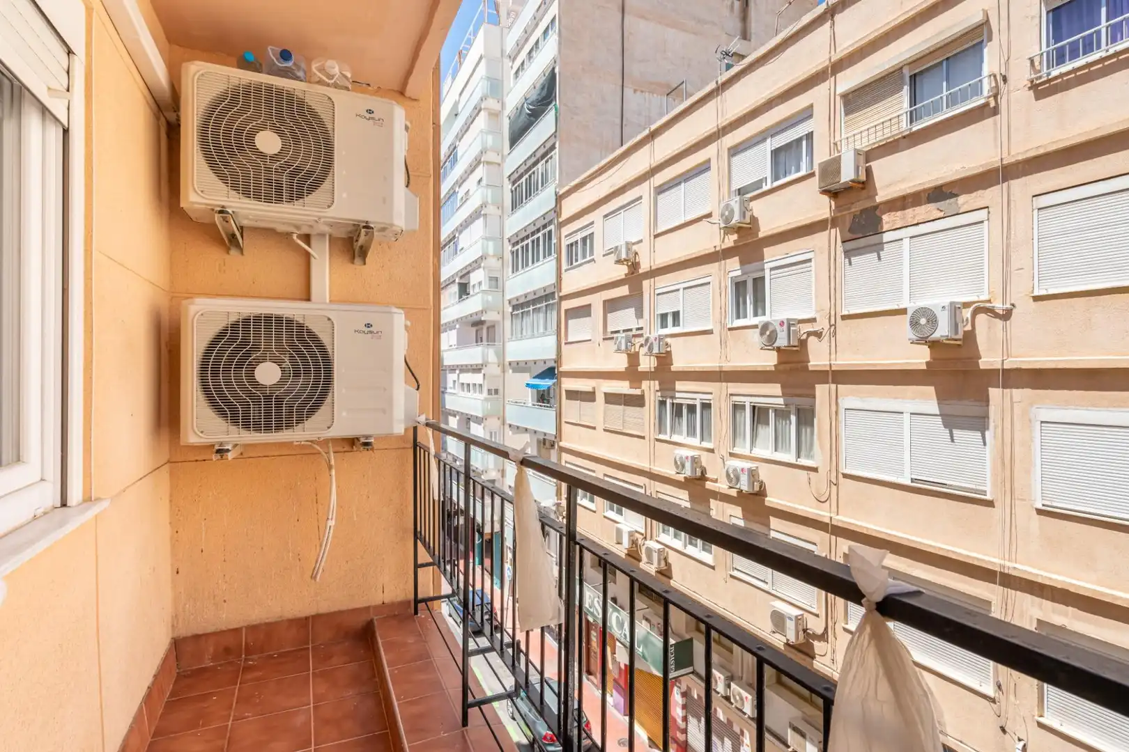 Terrasse von Wohnung zur Miete in Almería mit Klimaanlage, Heizung und Terrasse