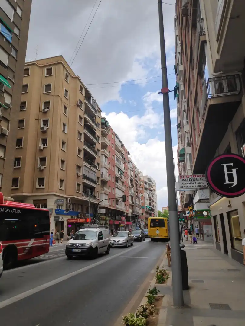 Appartamento con ascensore in affitto a Centro, imagen 29