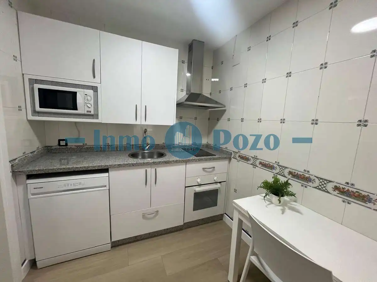 Cuina de Apartament en venda en Almendralejo amb Moblat