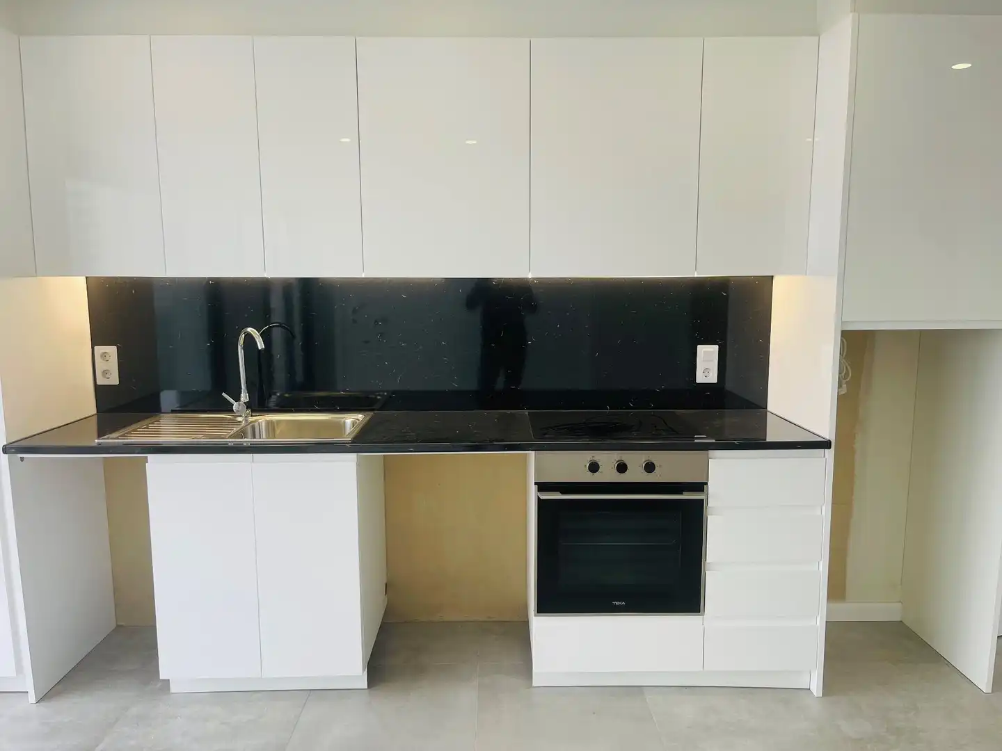 Küche von Maisonette zum Verkauf in Roses mit Klimaanlage, Heizung und Terrasse
