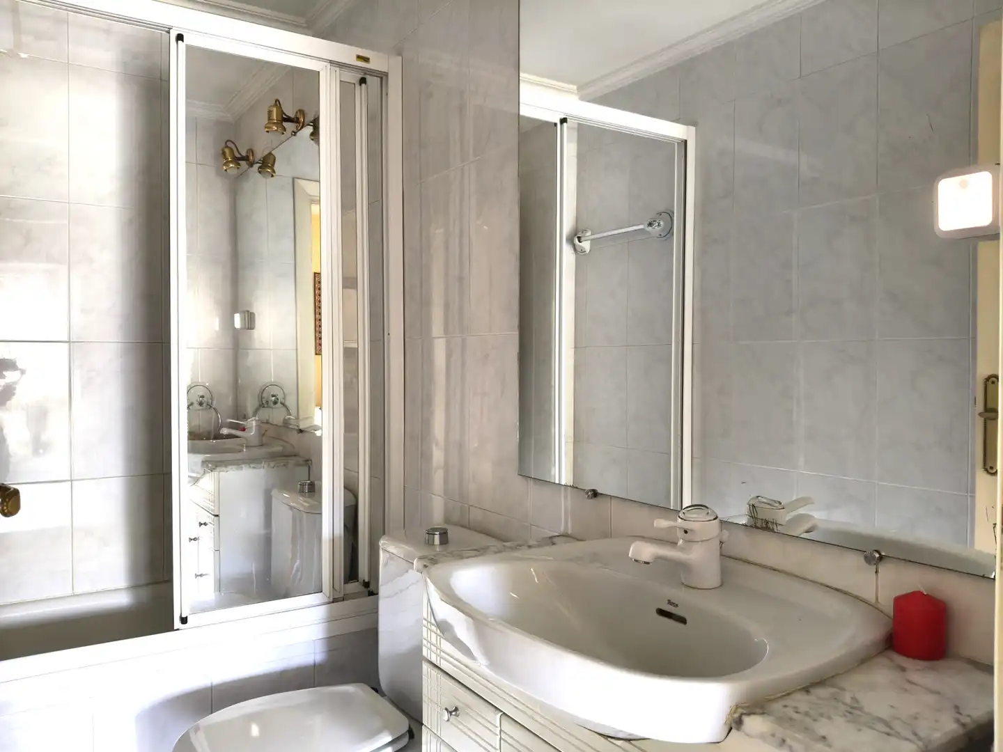 Baño de Piso en venta en Madrid con Aire acondicionado, Calefacción y Parquet