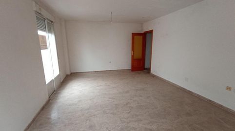 Foto 3 de Piso en venta en Calle Carrera Alta, 63, Torredelcampo, Jaén